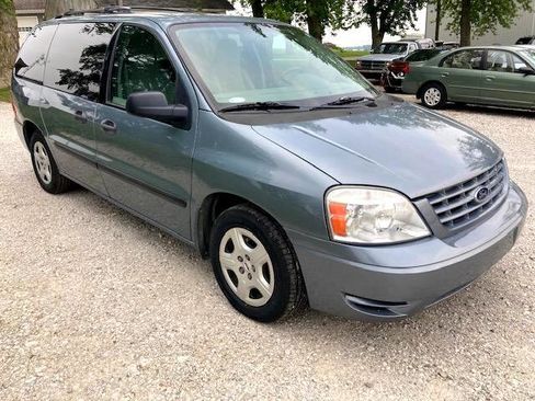 Used 2004 Ford Freestar SE image 7