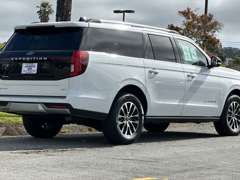 Used 2025 Ford Expedition Max Platinum AWD/4WD image 6
