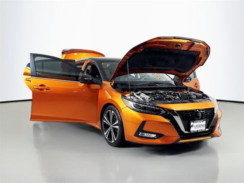 Used 2023 Nissan Sentra SR w/ SR Premium Package image 26