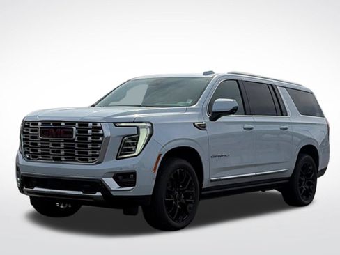New 2026 GMC Yukon XL Denali w/ Denali Reserve Package AWD/4WD image 3