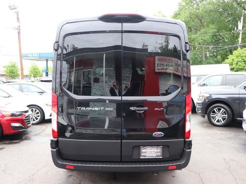 Used 2025 Ford Transit 350 XLT RWD image 4