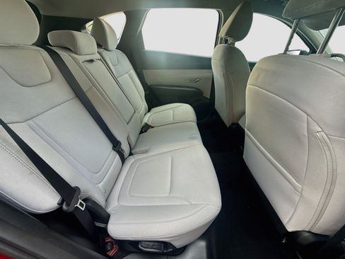 Used 2026 Hyundai Tucson SE FWD image 25