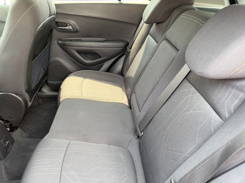 Used 2019 Chevrolet Trax LT w/ LPO, Protection Package AWD/4WD image 11