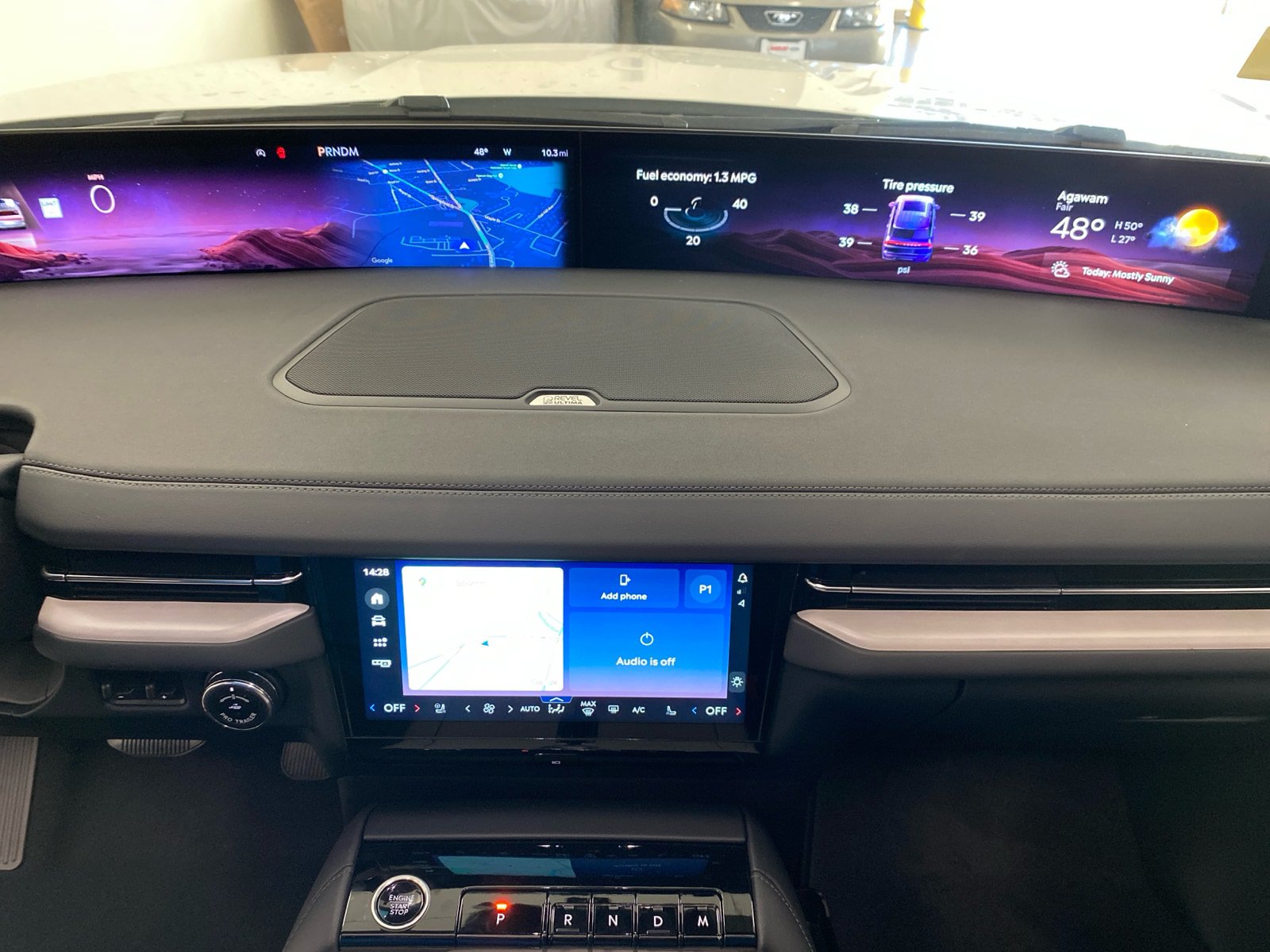 New 2025 Lincoln Navigator Reserve w/ Jet Appearance Package AWD/4WD image 25