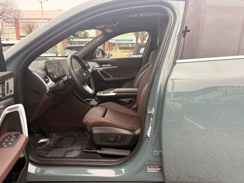 Used 2024 BMW X2 xDrive28i w/ Premium Package image 31