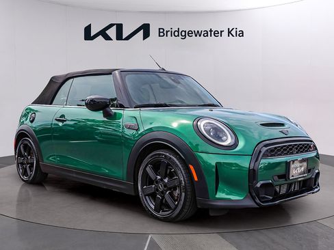 Used 2024 MINI Cooper S FWD image 2