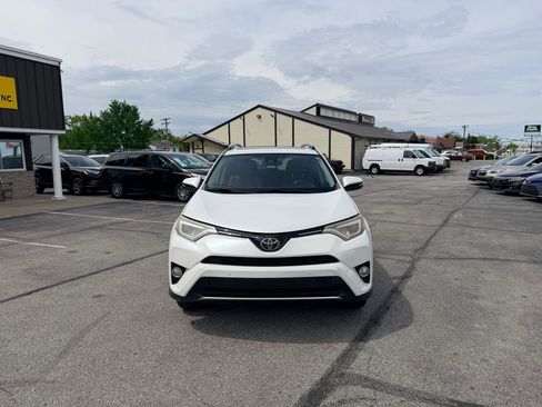 Used 2016 Toyota RAV4 Limited FWD image 3