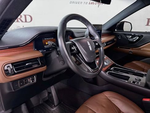 Certified 2023 Lincoln Aviator Reserve w/ Equipment Group 201A RWD image 11