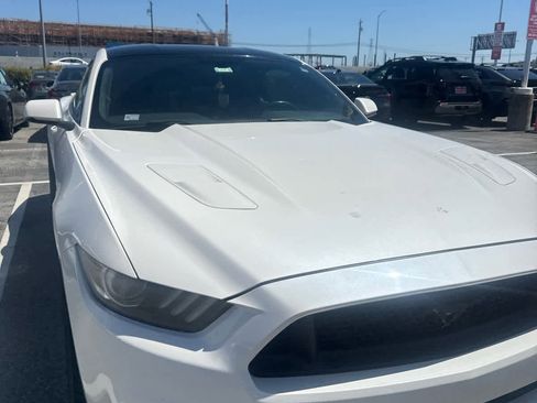 Used 2017 Ford Mustang GT Premium w/ Black Accent Package RWD image 3