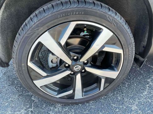 Used 2021 Nissan Rogue Sport SL AWD/4WD image 11