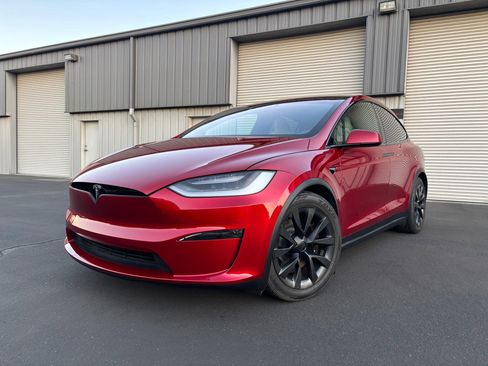 Used 2023 Tesla Model X AWD/4WD image 4