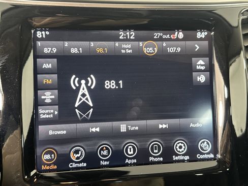 Used 2019 Jeep Cherokee Overland w/ Technology Group image 20