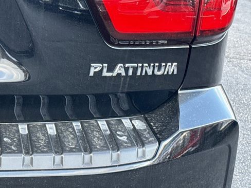 Used 2022 Nissan Armada Platinum w/ Captain's Chairs Package image 13