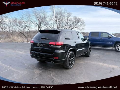 Used 2018 Jeep Grand Cherokee Altitude image 5