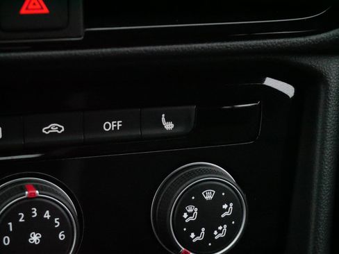 Used 2025 Volkswagen Taos S image 30