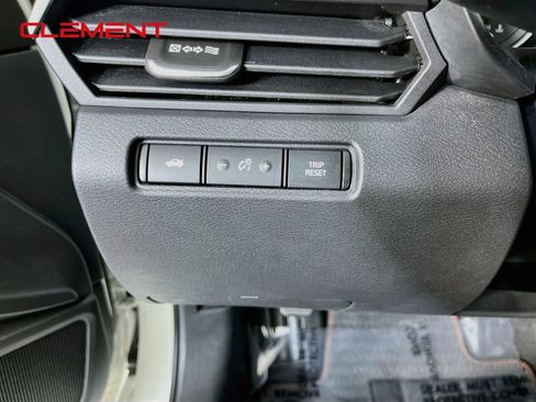 Used 2022 Nissan Altima 2.5 SR FWD image 13