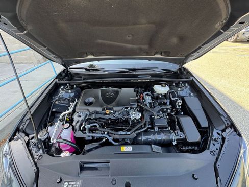 Used 2025 Toyota Camry LE FWD image 31