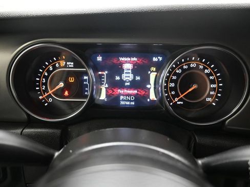 Used 2021 Jeep Wrangler Unlimited Sport AWD/4WD image 6