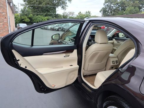 Used 2013 Lexus ES 350 w/ Luxury Pkg FWD image 15