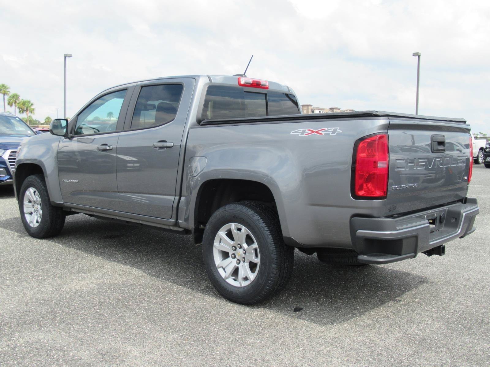 Certified 2022 Chevrolet Colorado LT w/ Luxury Package AWD/4WD image 5
