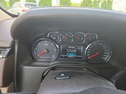 Used 2019 Chevrolet Tahoe LT RWD image 18