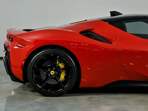 Used 2023 Ferrari SF90 Stradale image 13
