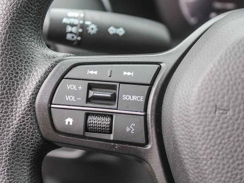 Used 2025 Honda HR-V LX image 30