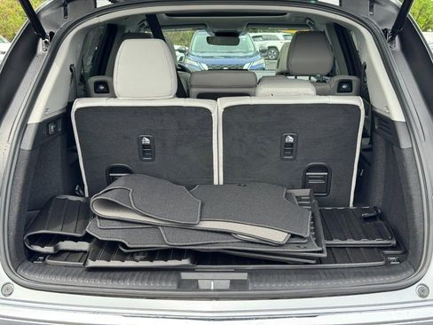 Certified 2026 Acura MDX FWD w/ Technology Package image 5