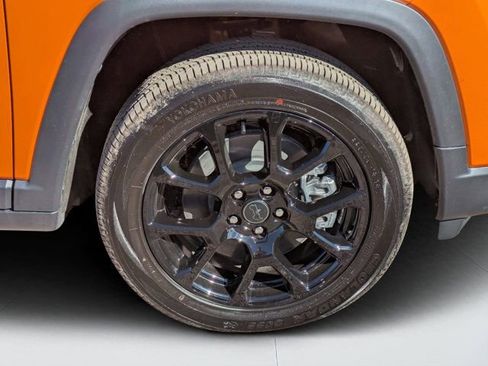 New 2026 Jeep Compass Latitude AWD/4WD image 9