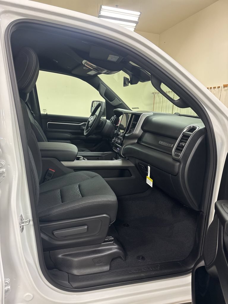 New 2026 RAM 1500 Big Horn w/ Night Edition AWD/4WD image 27