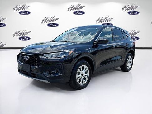 Certified 2023 Ford Escape Active w/ Tech Pack #2 AWD/4WD image 3