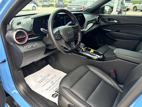 Used 2024 Chevrolet Trax RS w/ Driver Confidence Package FWD image 8