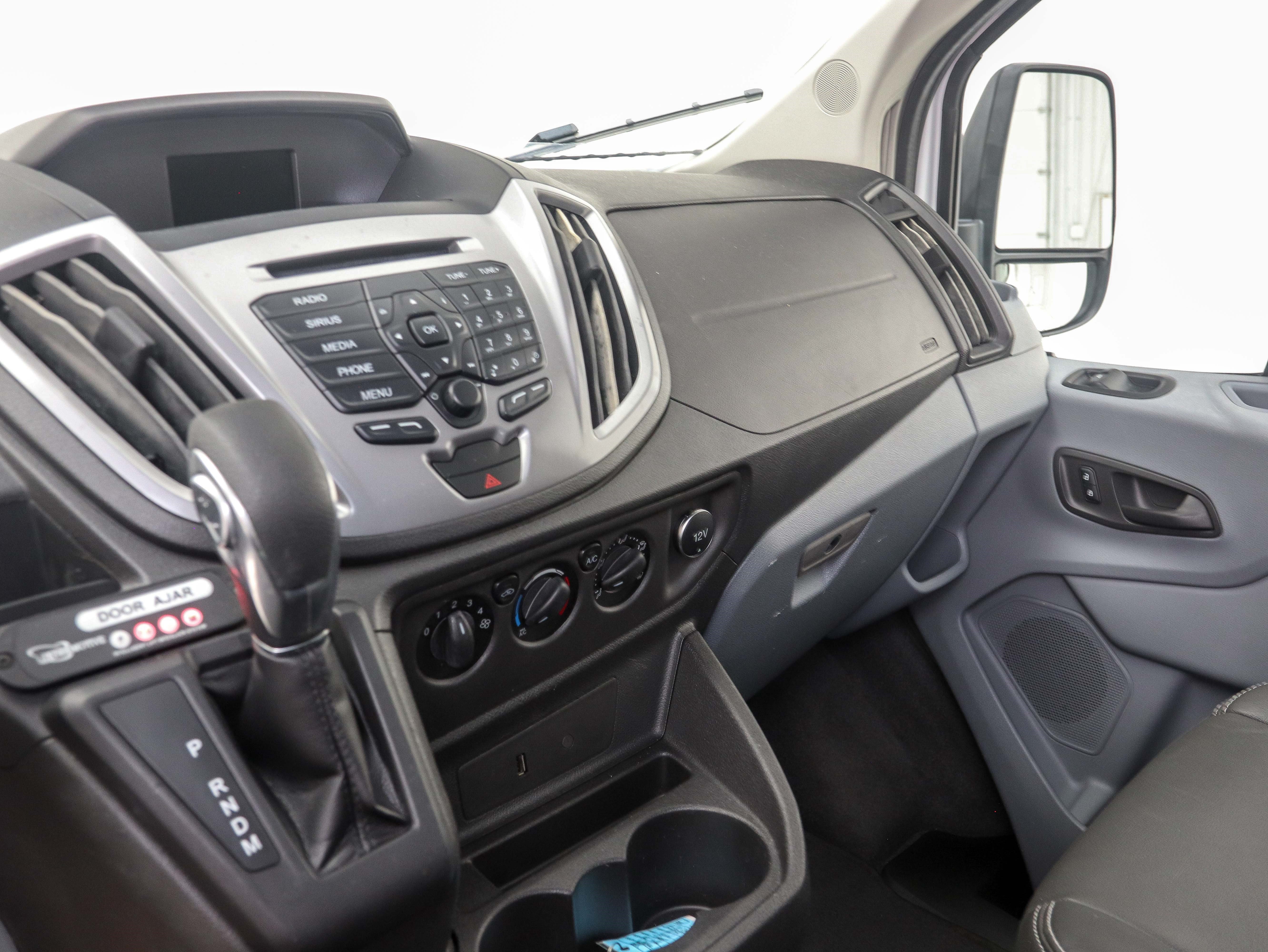 Used 2019 Ford Transit 350 XLT RWD image 17
