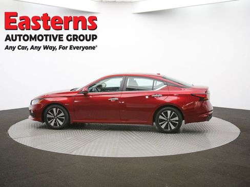 Used 2021 Nissan Altima 2.5 SV w/ SV Premium Package image 60