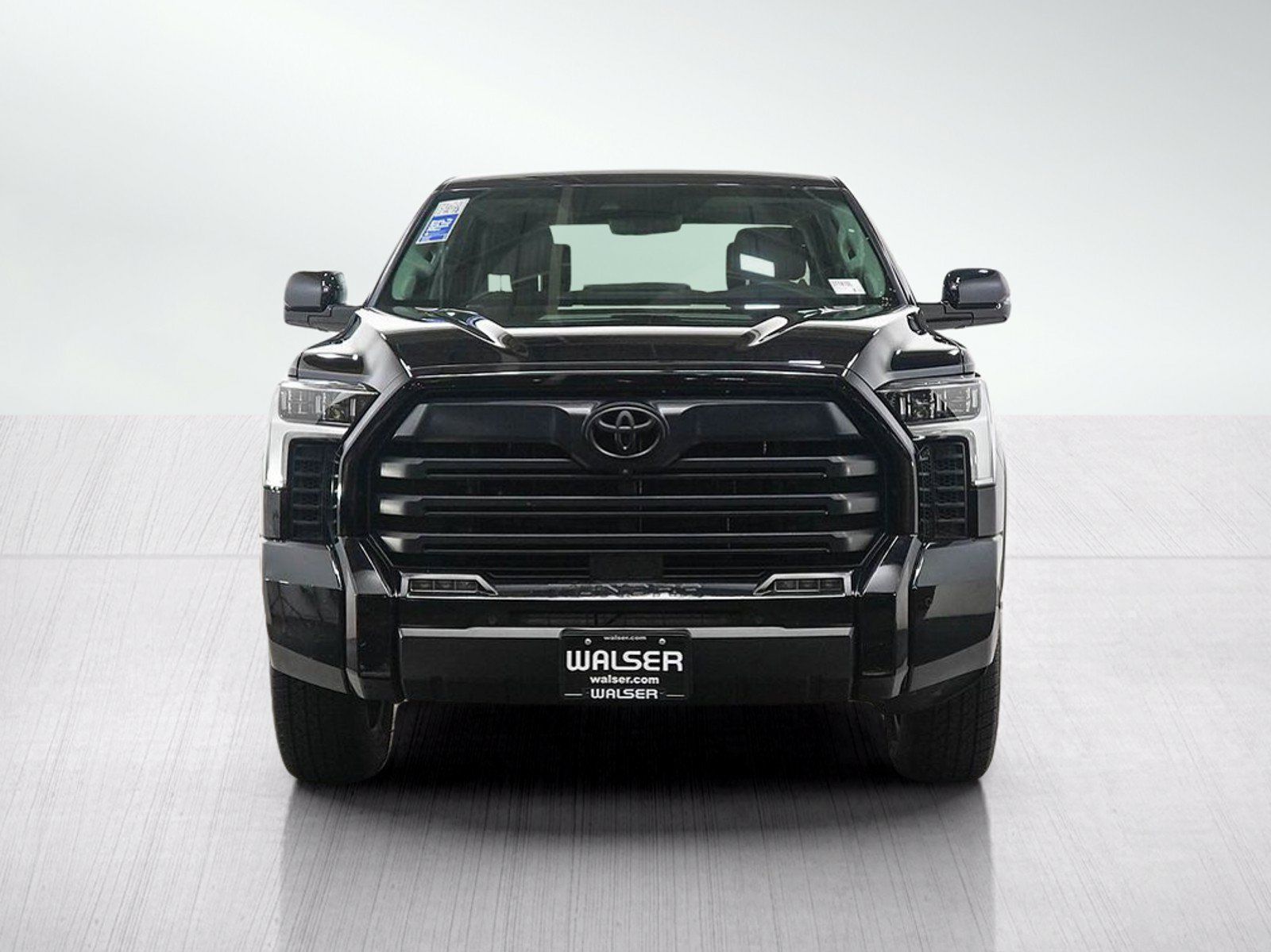 Used 2024 Toyota Tundra Limited AWD/4WD image 8