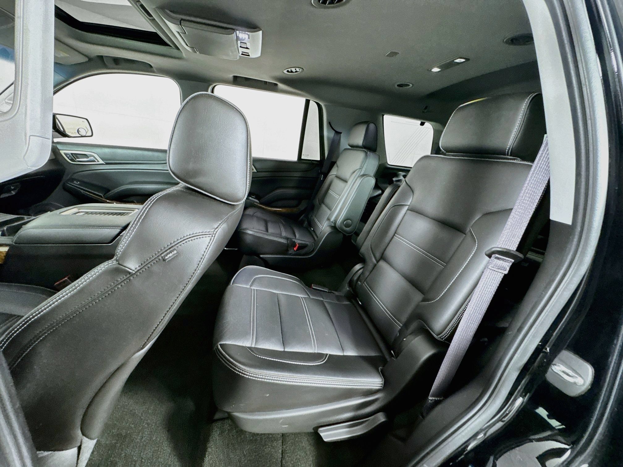 Used 2016 GMC Yukon Denali w/ Open Road Package AWD/4WD image 18