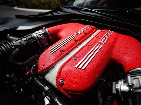Certified 2025 Ferrari 12Cilindri RWD image 27