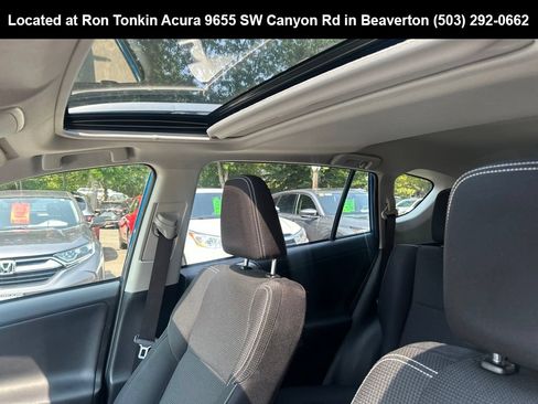 Used 2017 Toyota RAV4 XLE AWD/4WD image 13