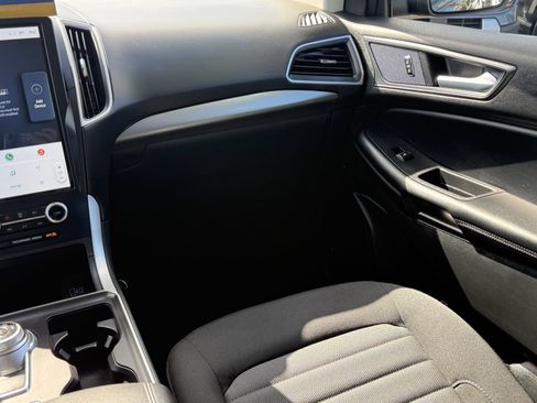 Certified 2023 Ford Edge SE w/ Black Appearance Package AWD/4WD image 18