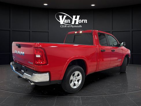 Used 2025 RAM 1500 Big Horn AWD/4WD image 9