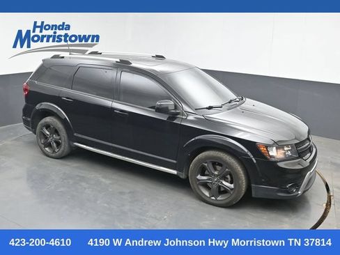 Used 2020 Dodge Journey Crossroad FWD image 1