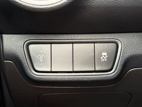 Used 2022 Kia Forte LXS FWD image 10