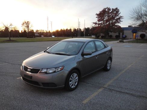 Used 2012 Kia Forte EX image 2