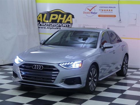 Used 2023 Audi A4 2.0T Premium w/ Convenience Package image 4