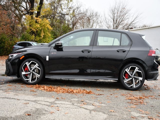 New 2026 Volkswagen GTI SE FWD image 4