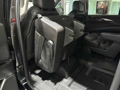 Used 2019 Cadillac Escalade ESV Premium Luxury AWD/4WD image 46