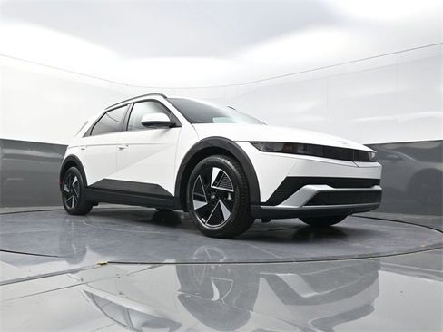 New 2025 Hyundai Ioniq 5 SEL image 29