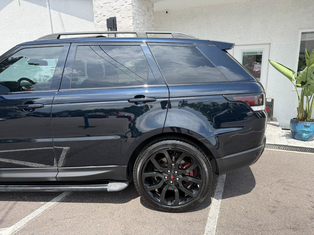 Used 2014 Land Rover Range Rover Sport Supercharged AWD/4WD image 11