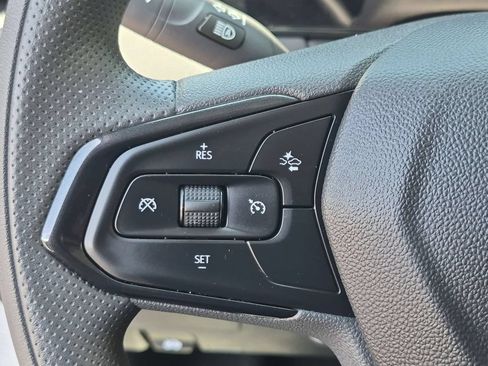 Used 2025 Chevrolet TrailBlazer LT AWD/4WD image 20