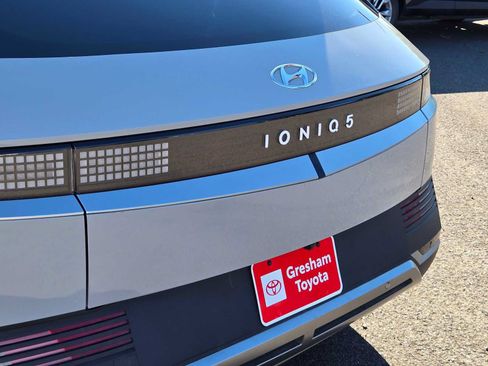 Used 2024 Hyundai Ioniq 5 SE RWD image 16